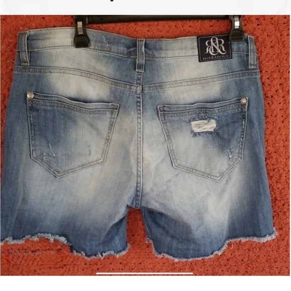 Rock & Republic Distressed Blue Jean Shorts with Studs - Picture 13 of 16